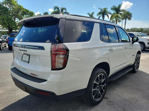 2023 Chevrolet Tahoe 2WD RST