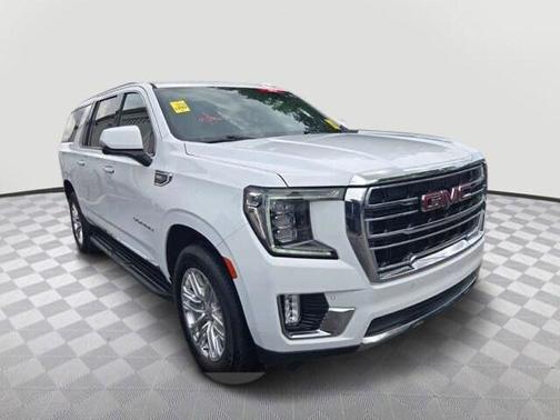 2022 GMC Yukon XL SLT