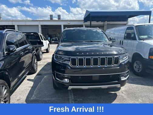 Diamond Black Crystal Pearlcoat 2024 Jeep Wagoneer Series II 4x2