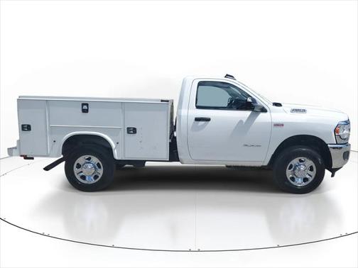 2022 RAM 2500 Tradesman Regular Cab 4x4 8' Box