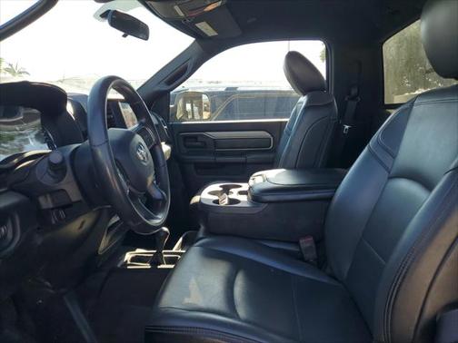 2022 RAM 2500 Tradesman Regular Cab 4x4 8' Box