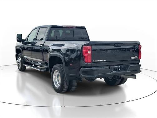 2025 Chevrolet Silverado 3500 High Country