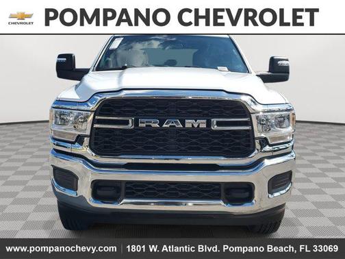 2024 RAM 2500 Tradesman Crew Cab 4x4 6'4' Box