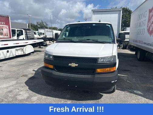 Summit White 2020 Chevrolet Express 2500 RWD 2500 Regular Wheelbase WT