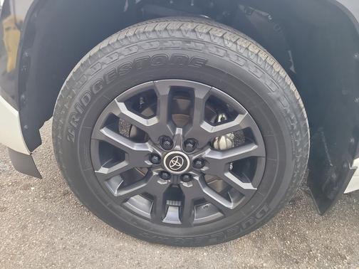 Wind Chill Pearl 2024 Toyota Sequoia Platinum