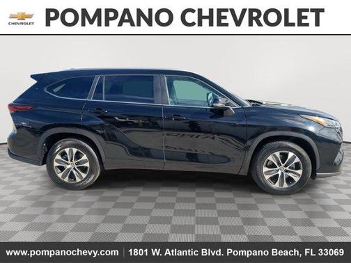 2024 Toyota Highlander XLE