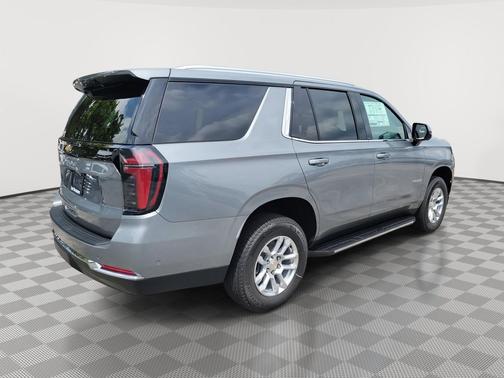 2025 Chevrolet Tahoe LS