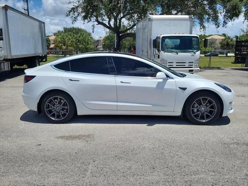 2019 Tesla Model 3 Mid Range