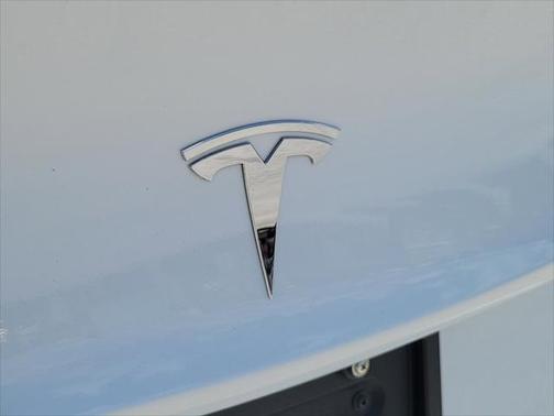 2019 Tesla Model 3 Mid Range