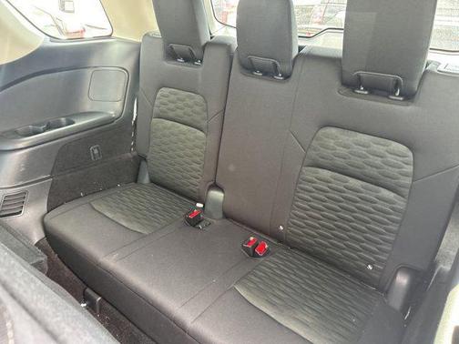 2025 Nissan Pathfinder SV FWD