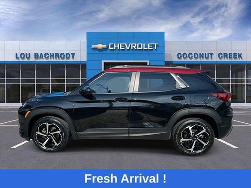 Mosaic Black Metallic 2023 Chevrolet Trailblazer RS