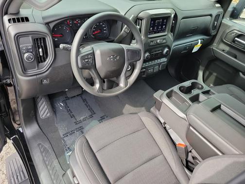 2025 Chevrolet Silverado 2500 Custom