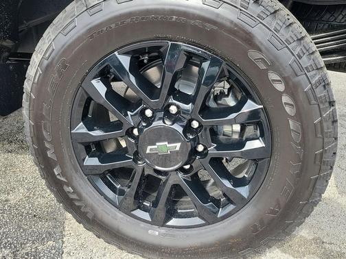 2025 Chevrolet Silverado 2500 Custom