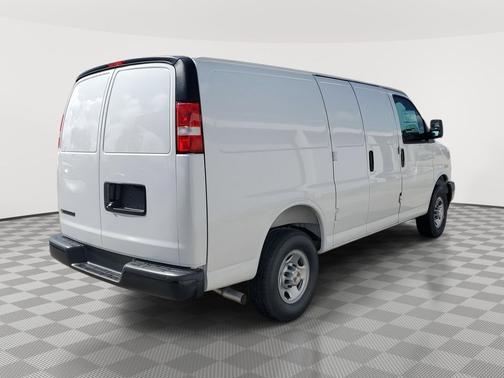 2025 Chevrolet Express 2500 RWD 2500 Regular Wheelbase WT