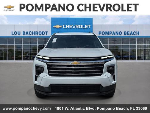 Summit White 2026 Chevrolet Traverse LT