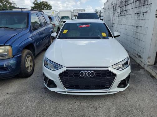 2022 Audi A4 45 S line Premium Plus