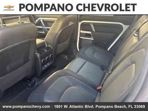 2023 Land Rover Defender 110 X-Dynamic SE