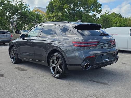 Himalayan Gray 2022 Genesis GV70 3.5T AWD Sport