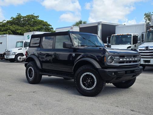 SHADOW BLACK 2022 Ford Bronco Big Bend