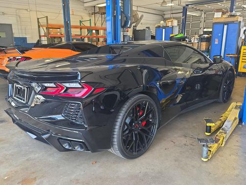 Black 2023 Chevrolet Corvette Stingray w/2LT