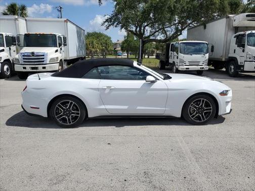 2023 Ford Mustang EcoBoost