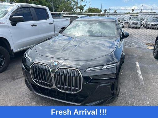 Black Sapphire Metallic 2025 BMW 740 xDrive