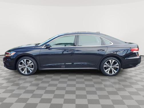 2022 Volkswagen Passat 2.0T SE