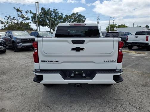 2025 Chevrolet Silverado 1500 Custom