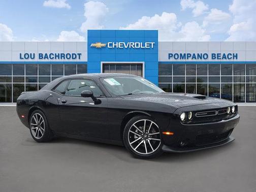 Pitch Black Clearcoat 2022 Dodge Challenger R/T