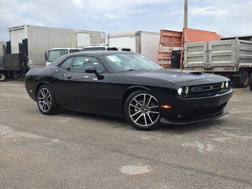 Pitch Black Clearcoat 2022 Dodge Challenger R/T