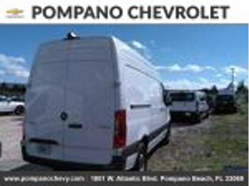 2025 Mercedes-Benz Sprinter 2500 Standard Roof