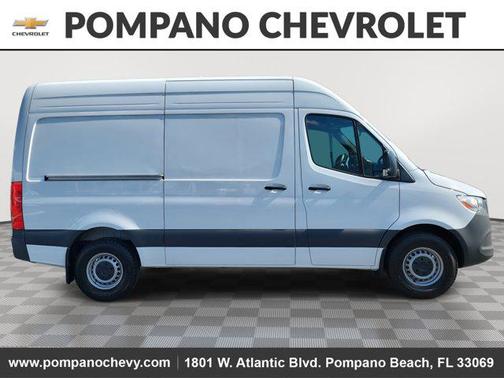 2025 Mercedes-Benz Sprinter 2500 Standard Roof