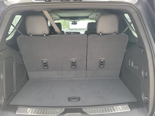 2025 Chevrolet Tahoe 4WD High Country