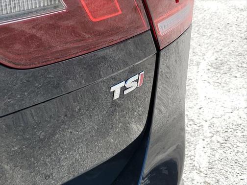 2018 Volkswagen Tiguan 2.0T SEL