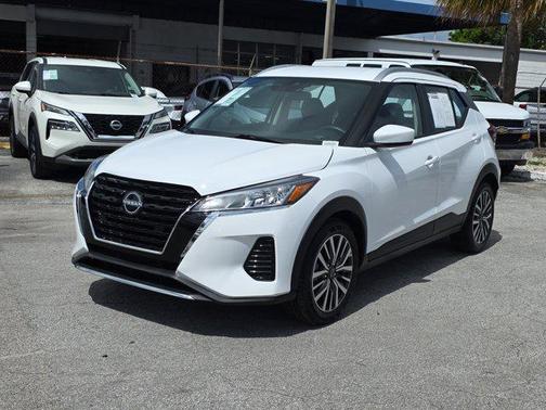 Fresh Powder 2024 Nissan Kicks SV