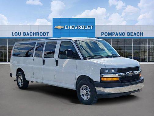 Summit White 2019 Chevrolet Express 3500 LT