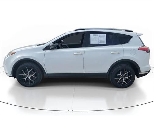 2018 Toyota RAV4 SE