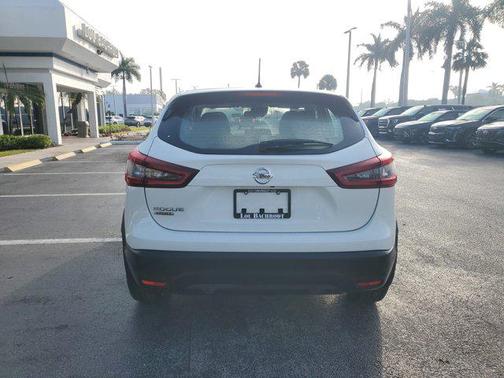 2020 Nissan Rogue Sport S