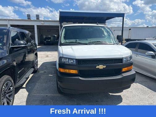 Summit White 2025 Chevrolet Express 2500 Work Van