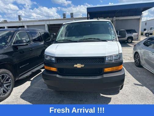 Summit White 2025 Chevrolet Express 2500 Work Van