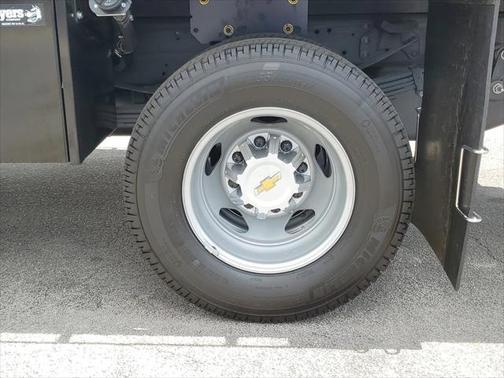 2025 Chevrolet Silverado 3500 WT