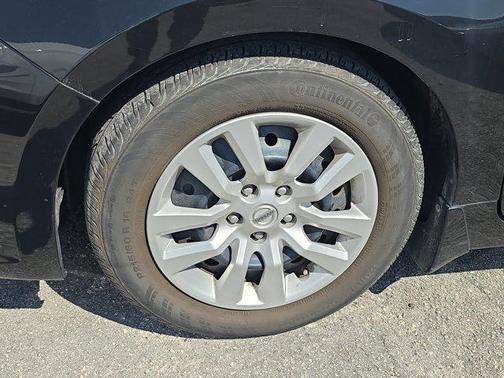 Super Black 2018 Nissan Altima 2.5 S