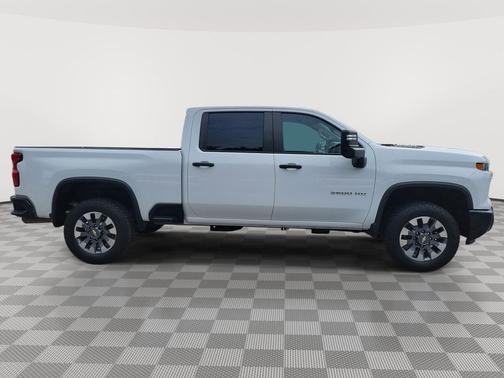2024 Chevrolet Silverado 2500 Custom