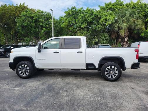 2024 Chevrolet Silverado 2500 Custom