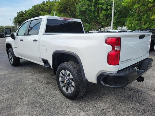 2024 Chevrolet Silverado 2500 Custom