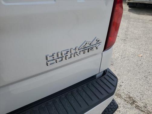2025 Chevrolet Silverado 1500 High Country