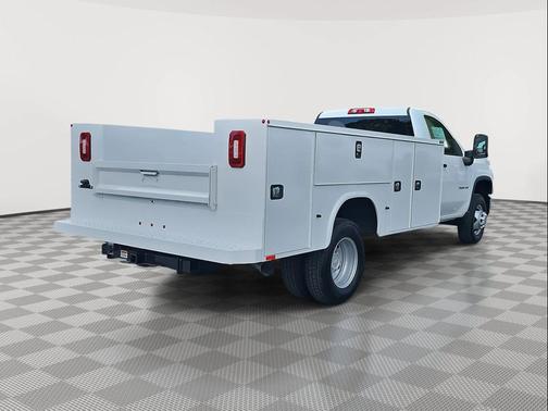 2025 Chevrolet Silverado 3500 WT