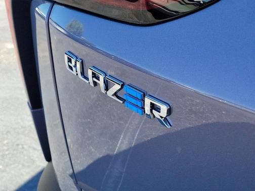 2025 Chevrolet Blazer EV eAWD LT