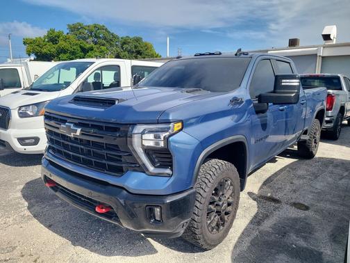 Lakeshore Blue Metallic 2025 Chevrolet Silverado 2500 LT