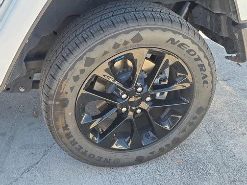 Bright White Clearcoat 2023 Jeep Wrangler 4xe Sahara